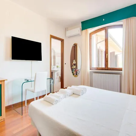 Majestic In With Private Pool * Fermignano